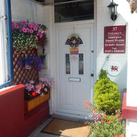 Llanryan Guest House Blackpool Esterno foto