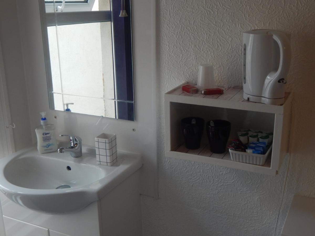Llanryan Guest House Blackpool Esterno foto