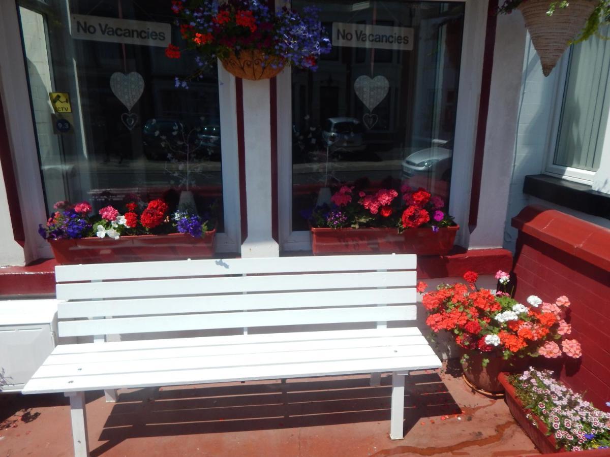 Llanryan Guest House Blackpool Esterno foto