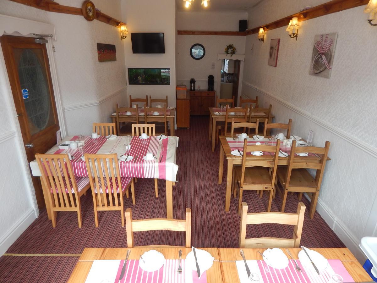 Llanryan Guest House Blackpool Esterno foto