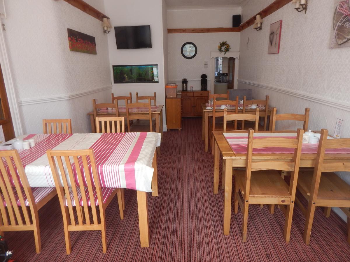 Llanryan Guest House Blackpool Esterno foto